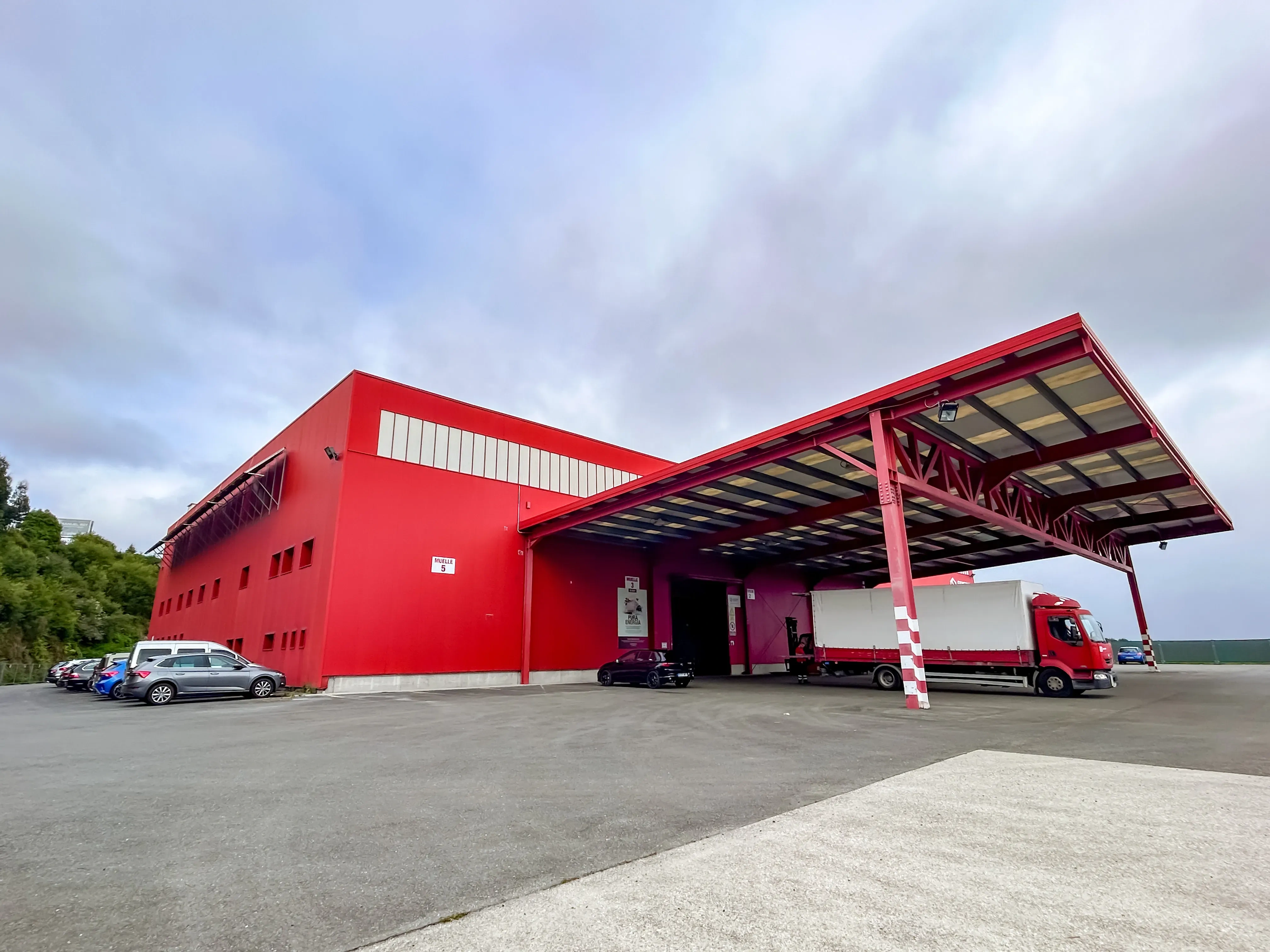 Nueva nave fabricación grupos electrógenos en Bergondo
