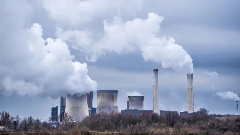 Emisiones contaminantes y necesidad de reducir emisiones en grupos electrógenos diésel