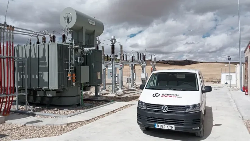 L'équipe de Genesal Energy coordonne la réponse lors de la panne de courant majeure depuis le centre de crise situé à son siège social.