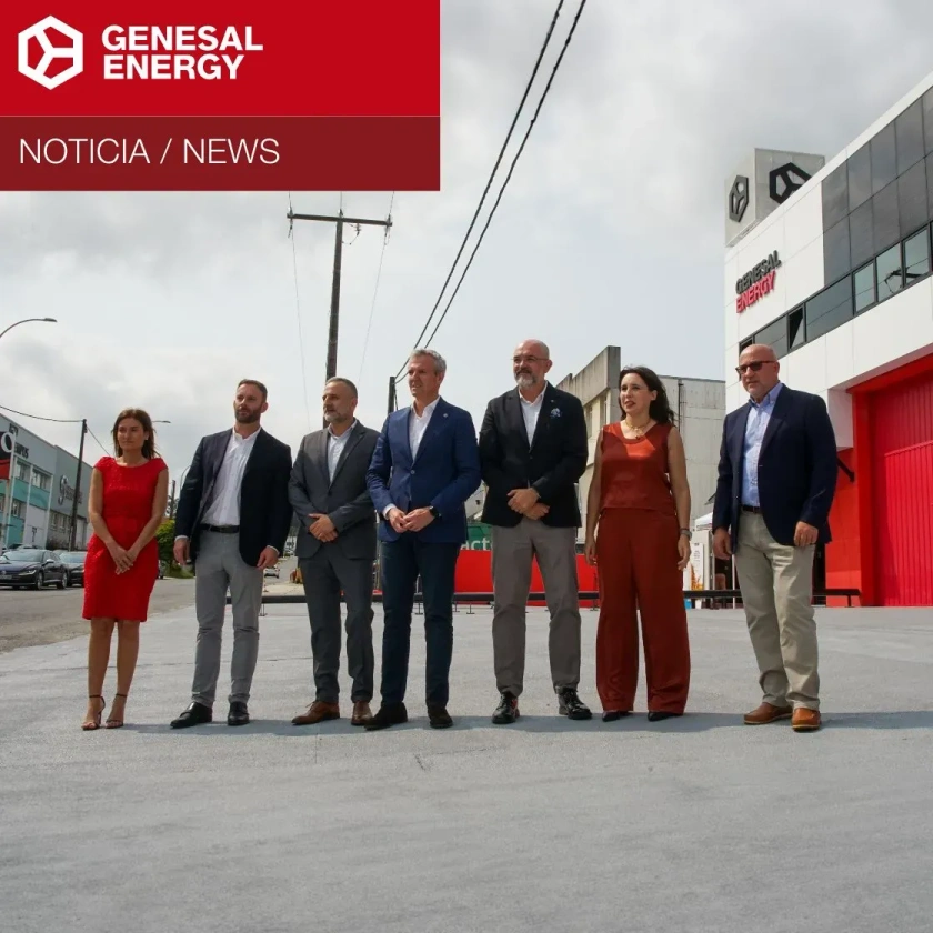 El presidente de la Xunta asiste a la entrada en servicio de la primera fachada fotovoltaica integral de Galicia en su visita a Genesal Energy