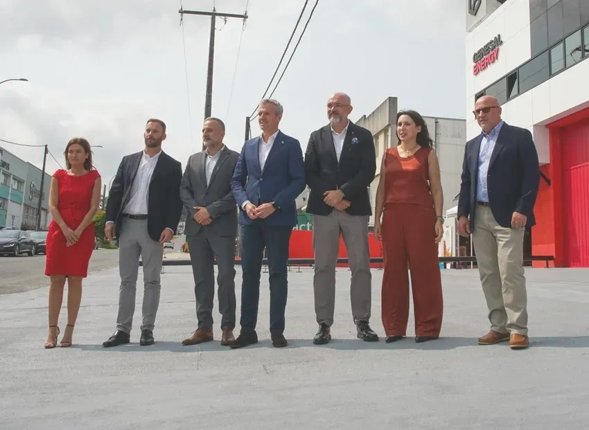 Inauguración de la fachada fotovoltaica de Genesal Energy en Bergondo